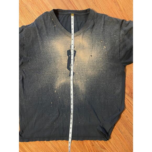 Men’s Black Graphic Tee L – Faded Abstract Silhouette – Streetwear Utility - Picture 3 of 6